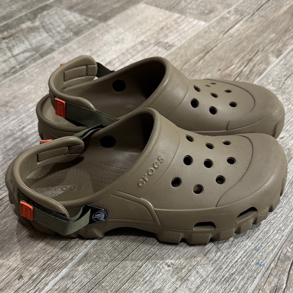 CROCS Clog in Olive with Orange Accents Size Men 9 and Women 11 Minimal Wear